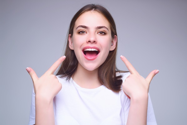 Choosing The Right Teeth Straightening Option For Me